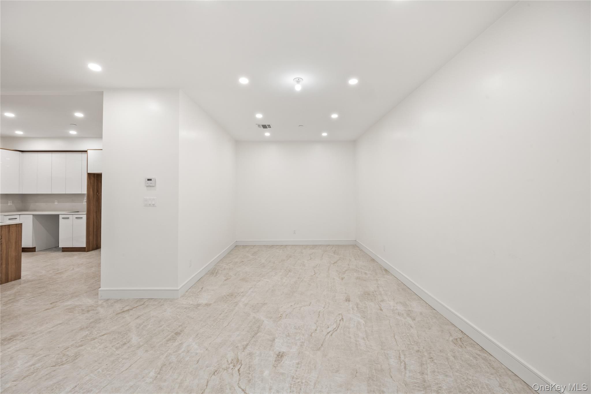 15 Warren Court 101 Property Photo 6