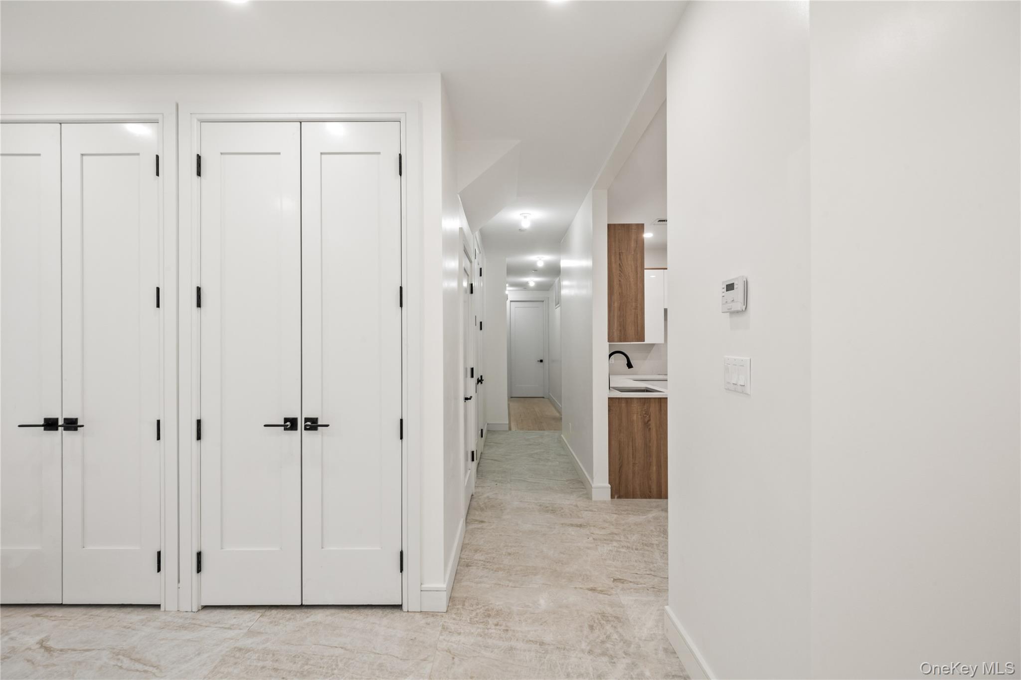 15 Warren Court 101 Property Photo 7