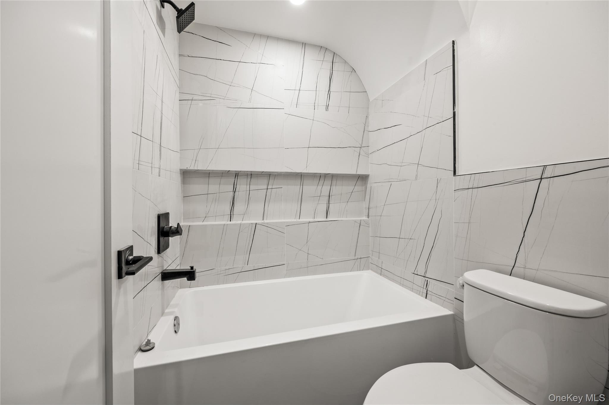 15 Warren Court 101 Property Photo 19