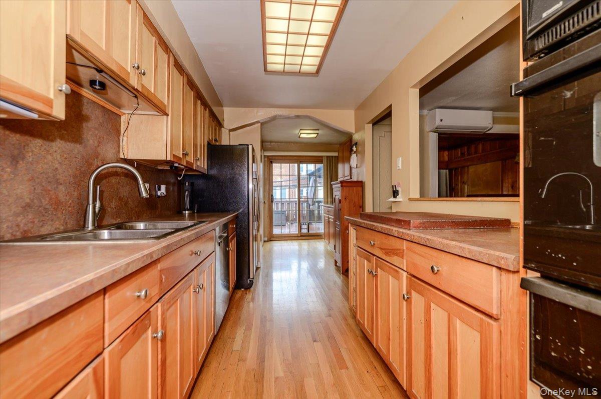 390 Cochran Place Property Photo 7