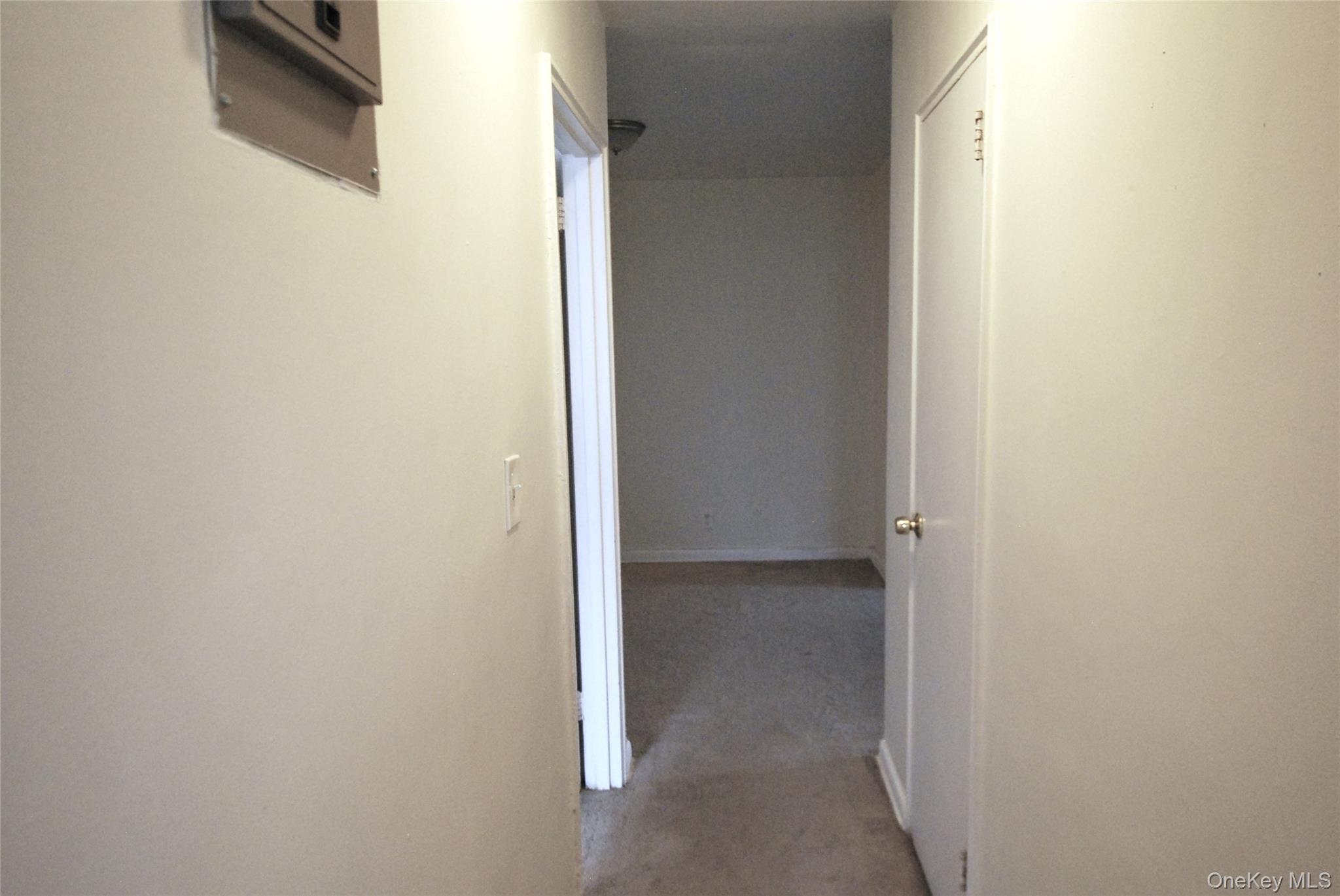 2 Sadore Lane 5e Property Photo 10