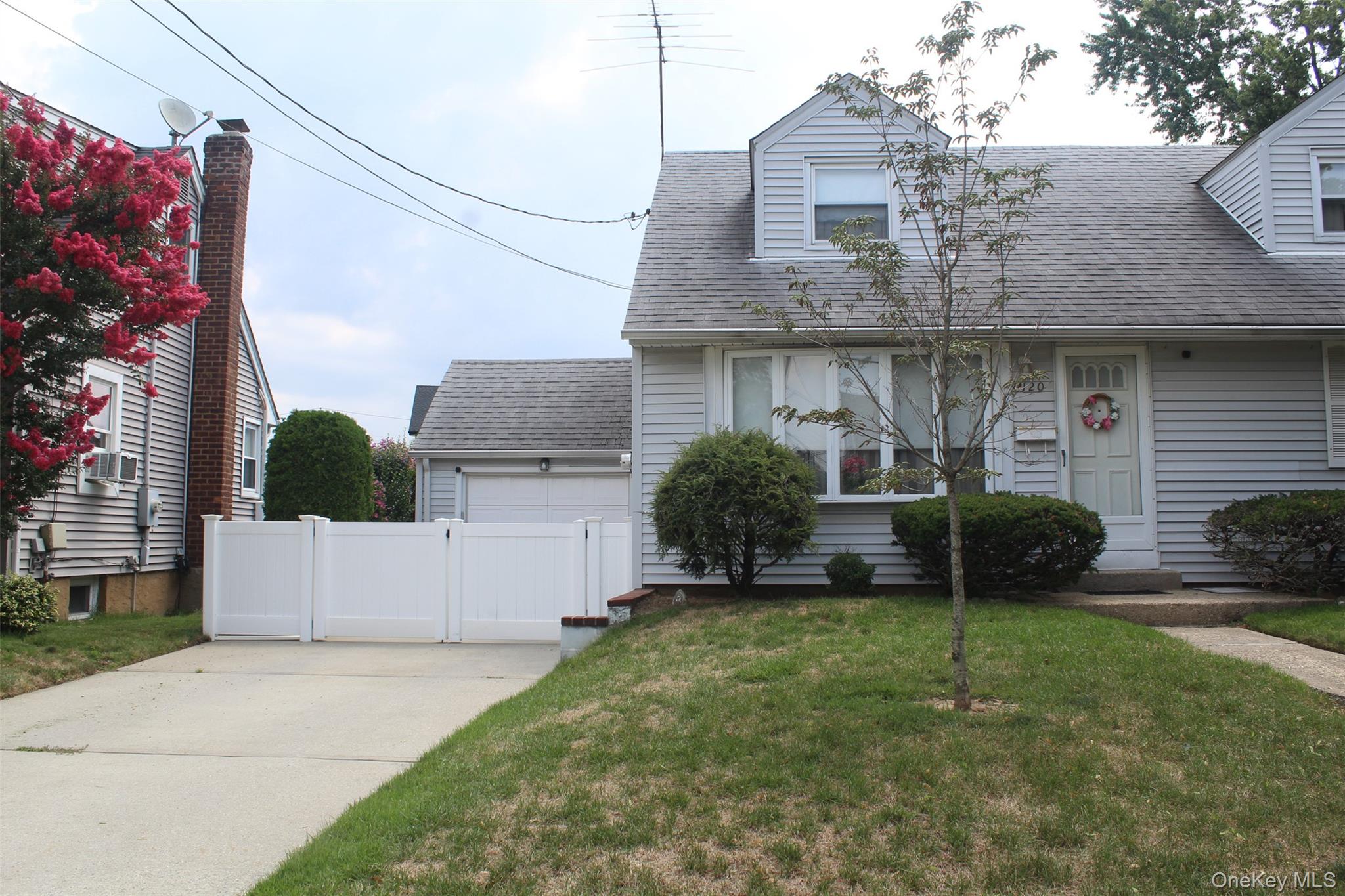 120 N Terrace Place Property Photo 4