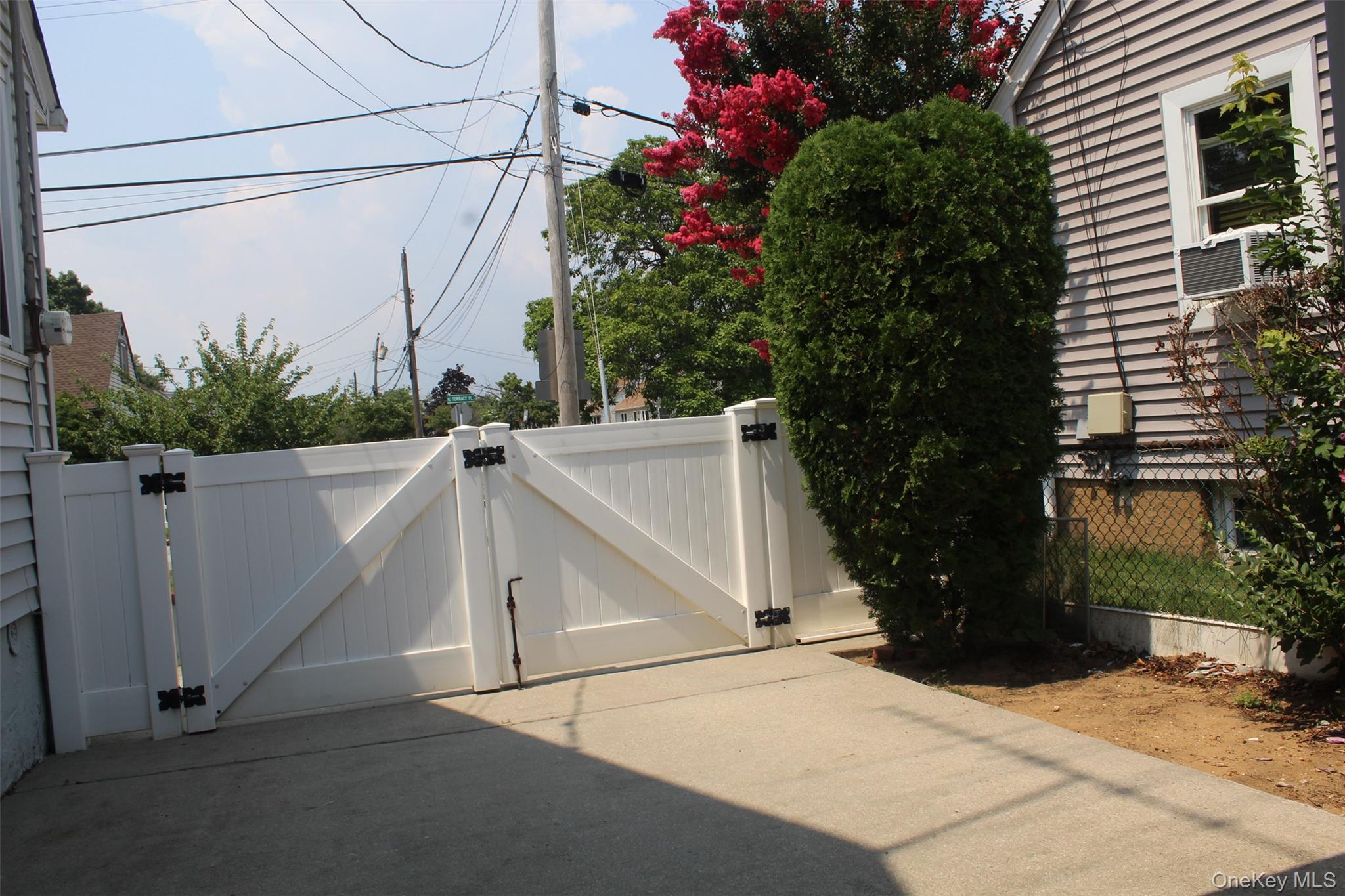 120 N Terrace Place Property Photo 7