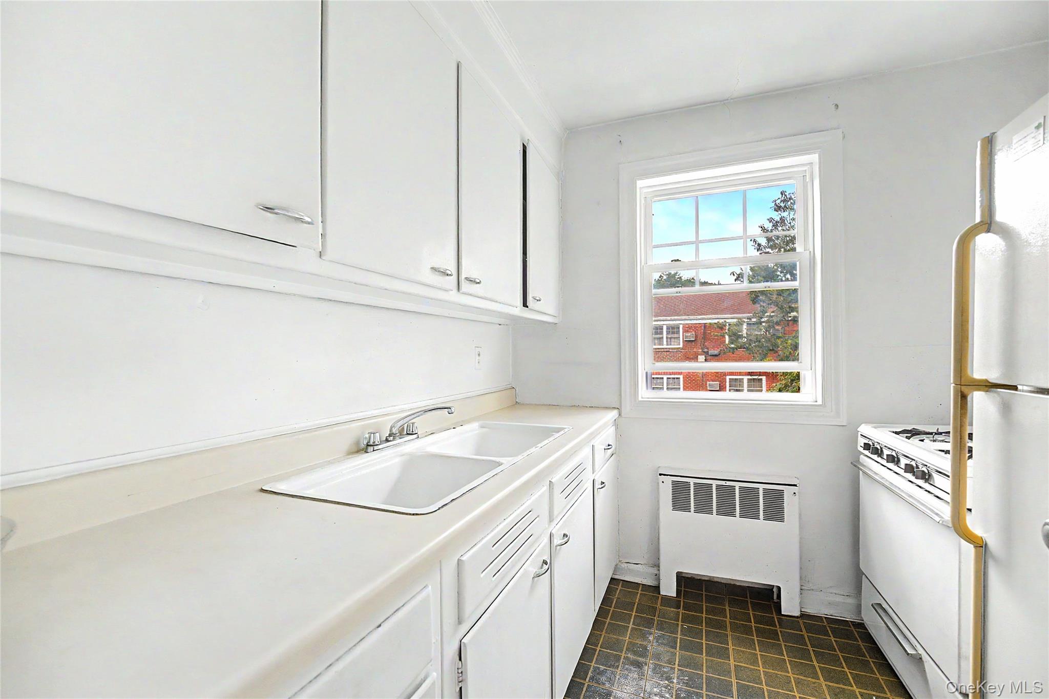 22637 Union Turnpike B Property Photo 9