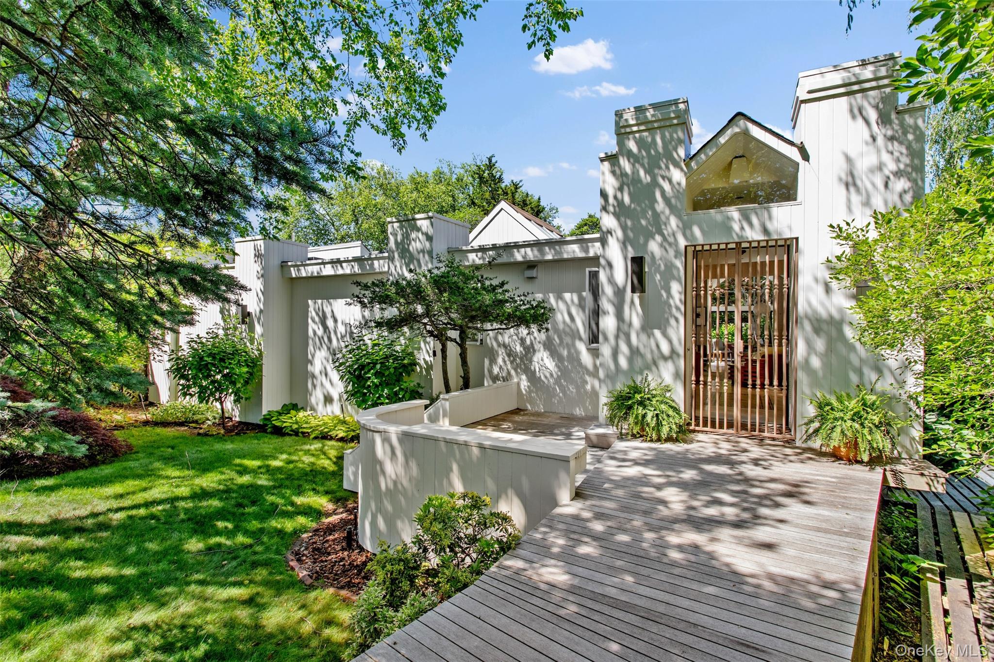 307 Shady Walk Property Photo 2