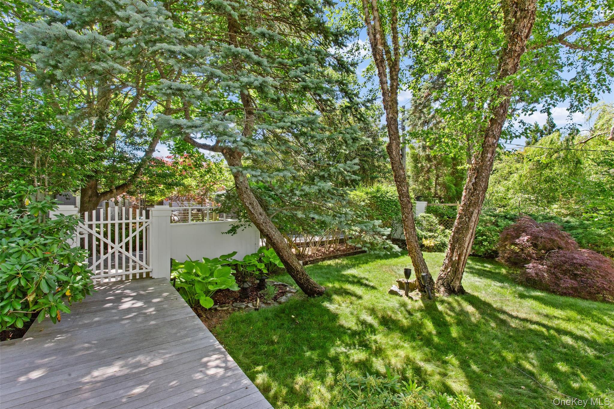 307 Shady Walk Property Photo 4