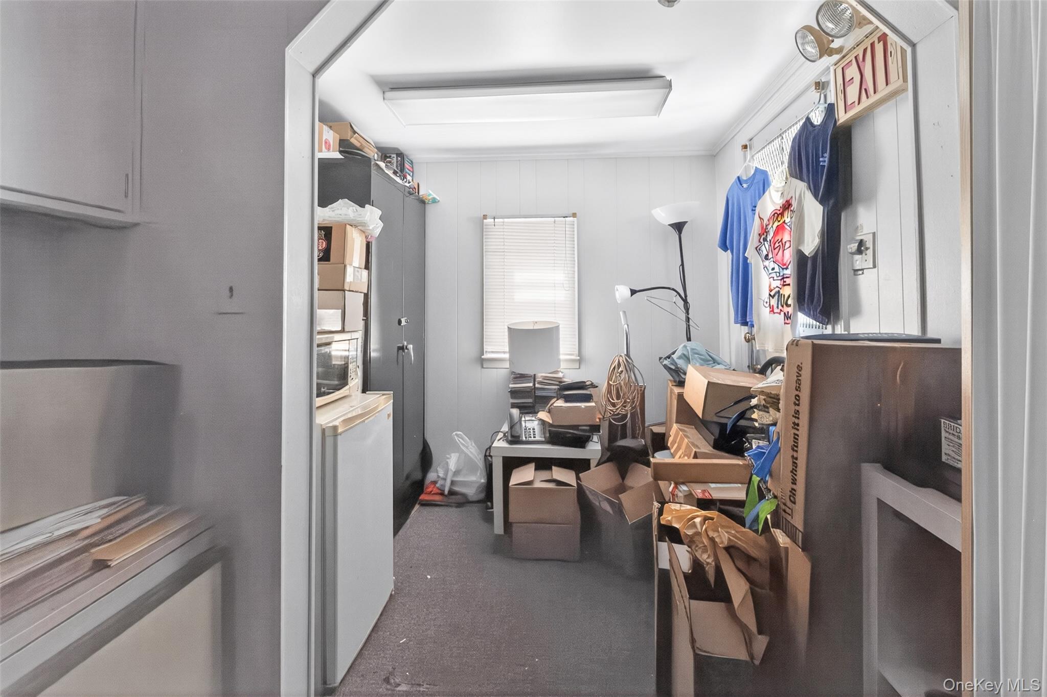 2070 Central Park Avenue Property Photo 5