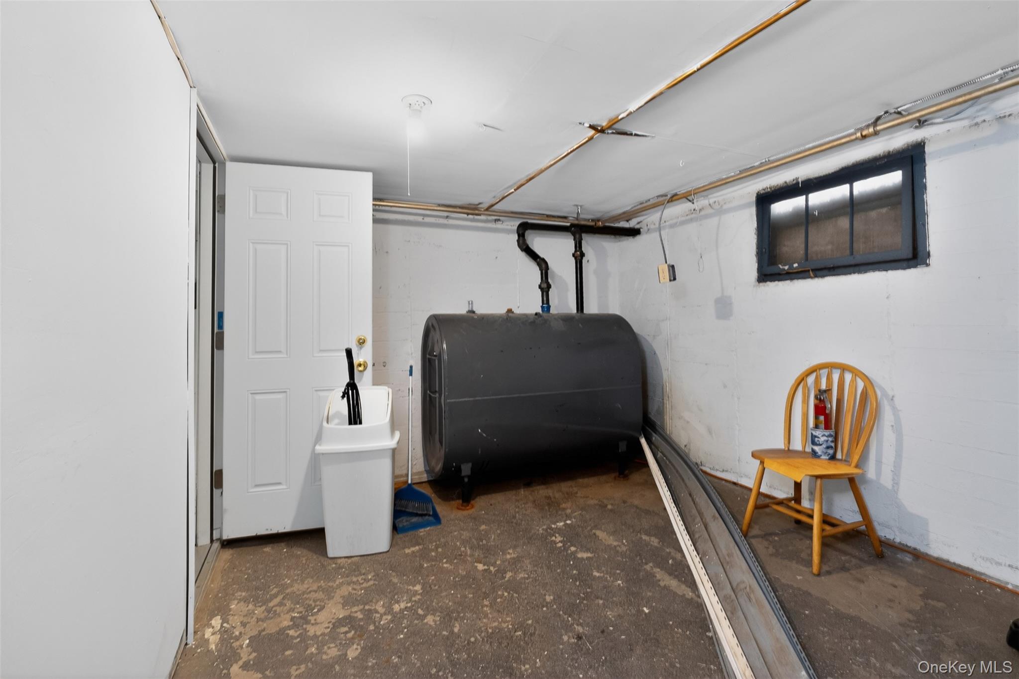 2070 Central Park Avenue Property Photo 14
