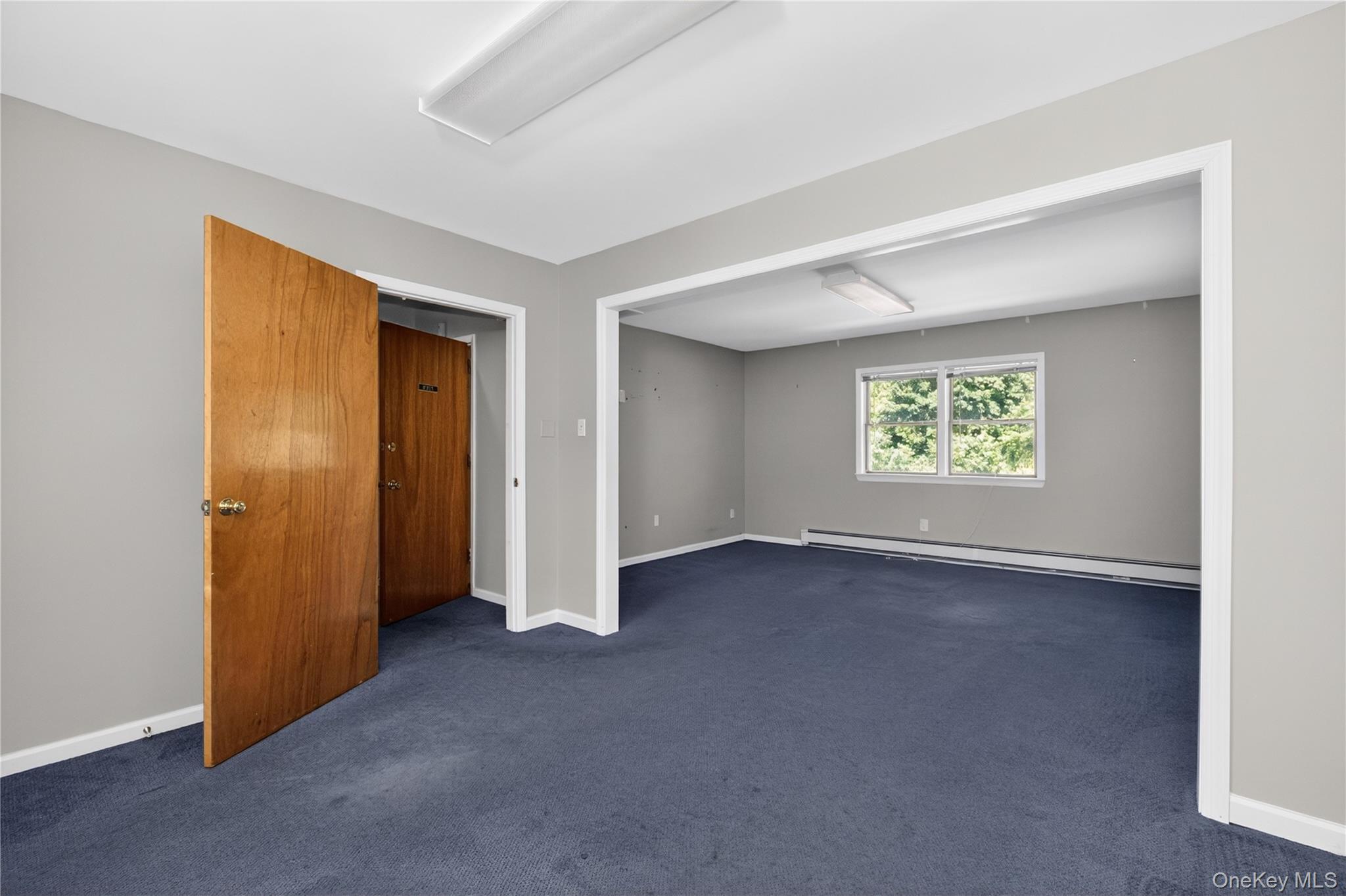 2070 Central Park Avenue Property Photo 18