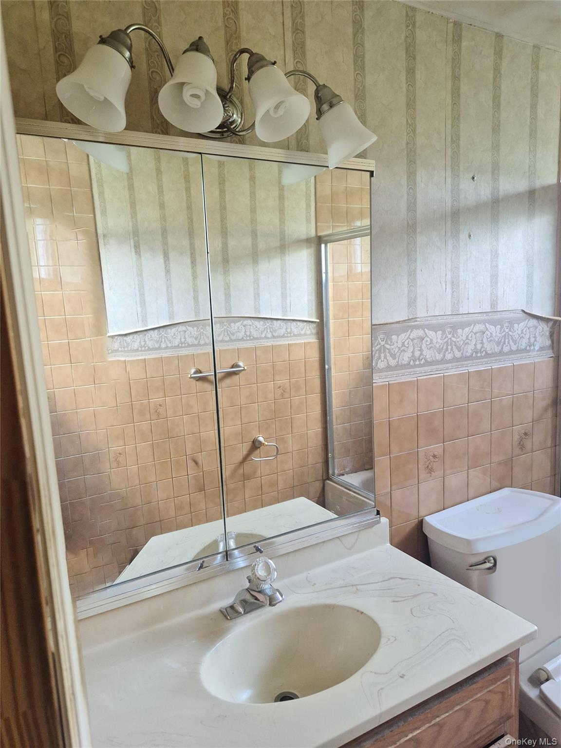 2 Wendy Road Property Photo 15
