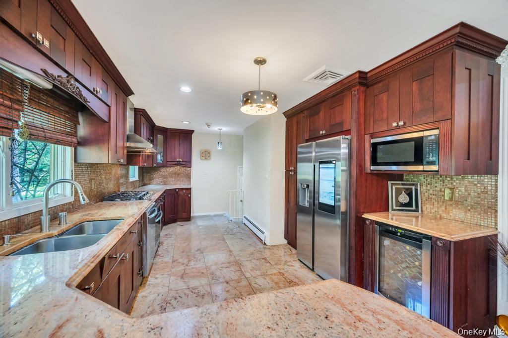 28 Penn Drive Property Photo 7