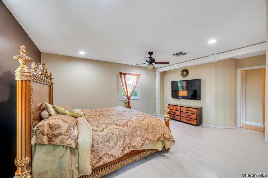28 Penn Drive Property Photo 16