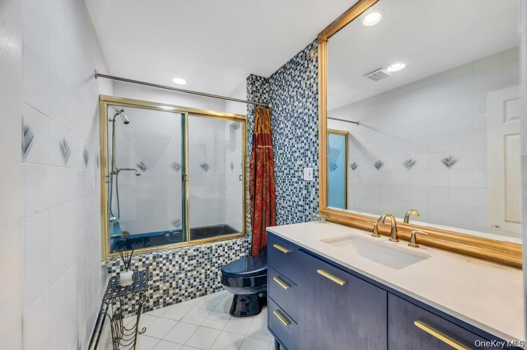 28 Penn Drive Property Photo 19