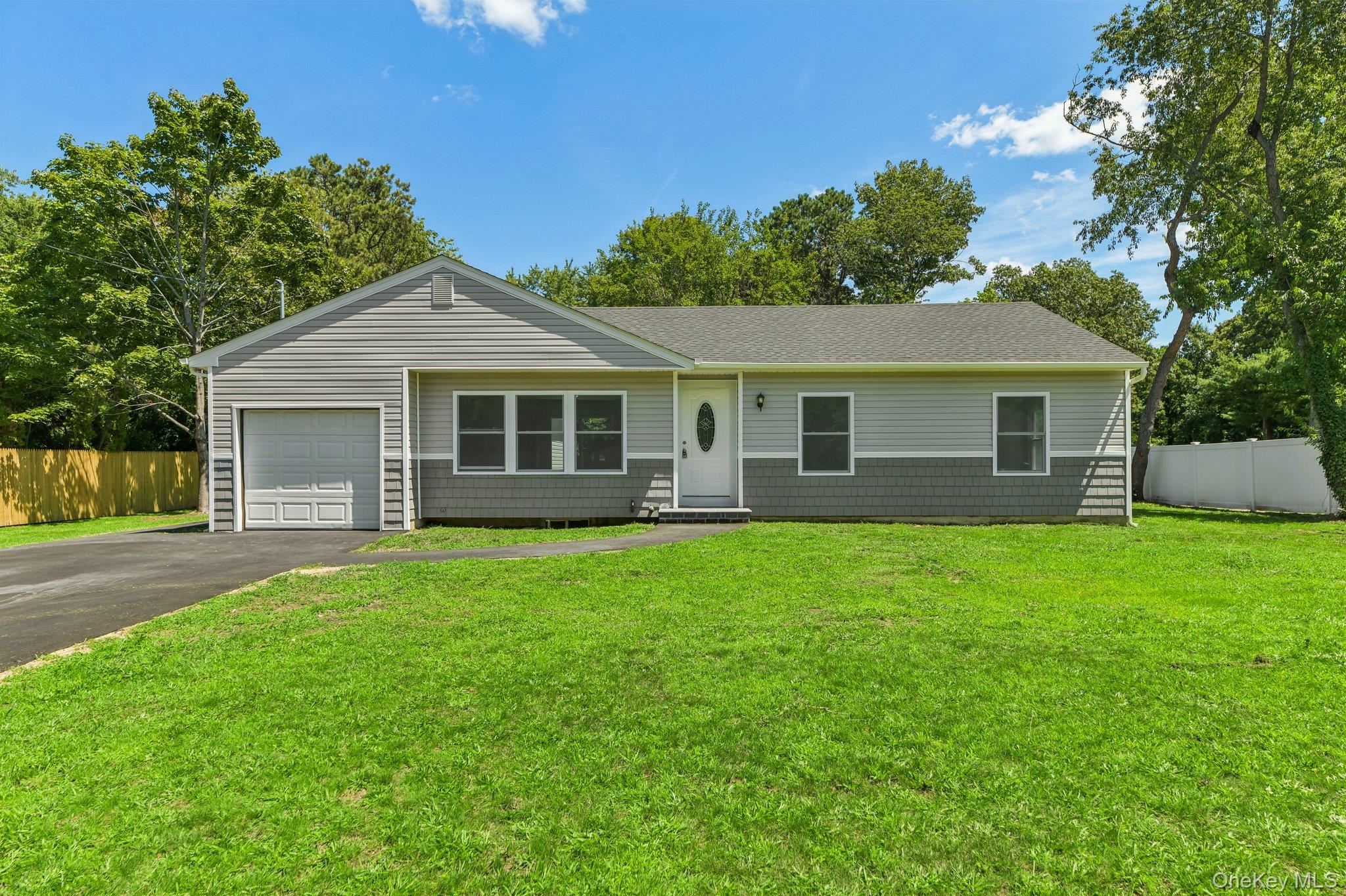 957 Bellmore Avenue Property Photo 3