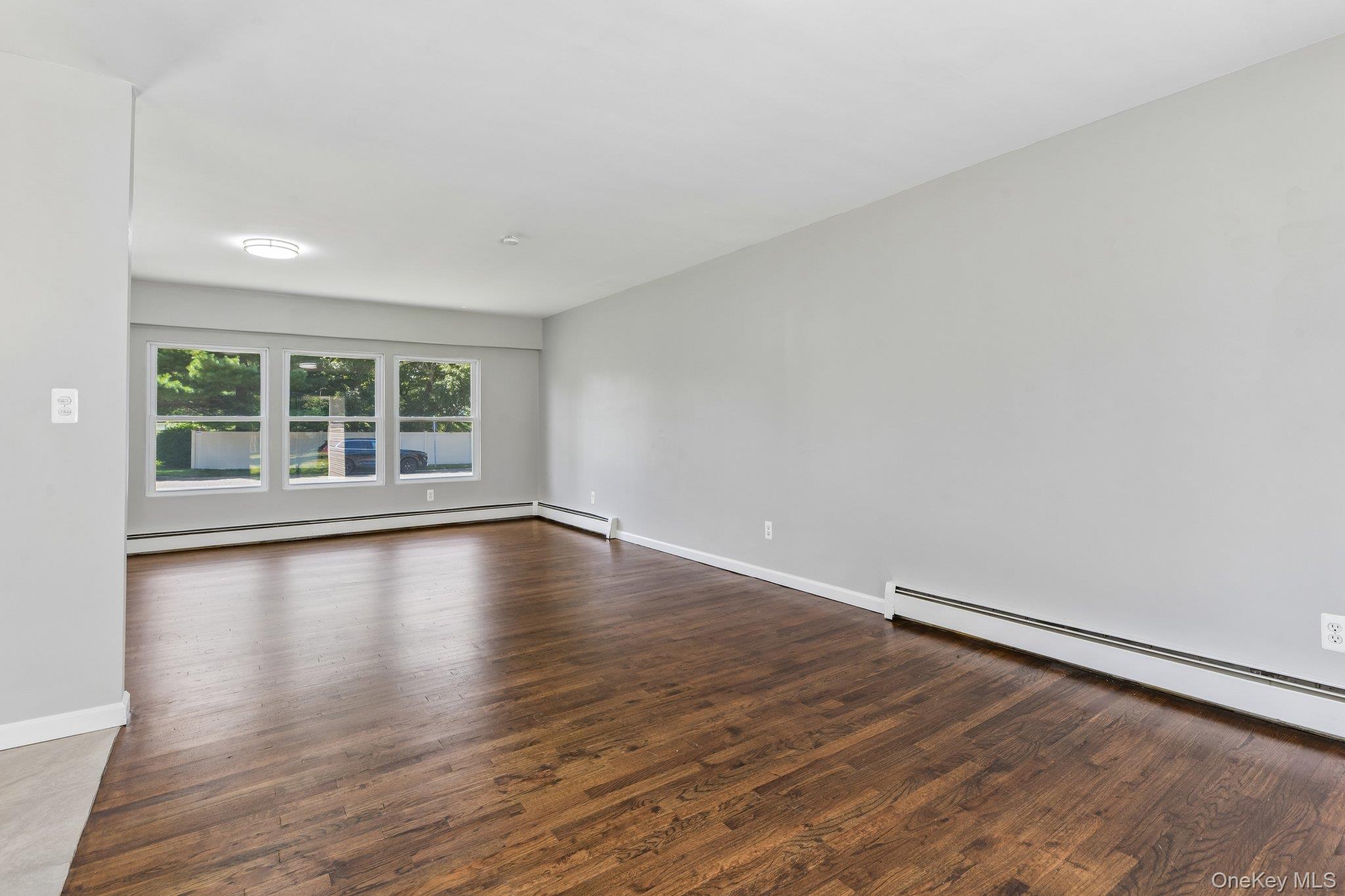 957 Bellmore Avenue Property Photo 8