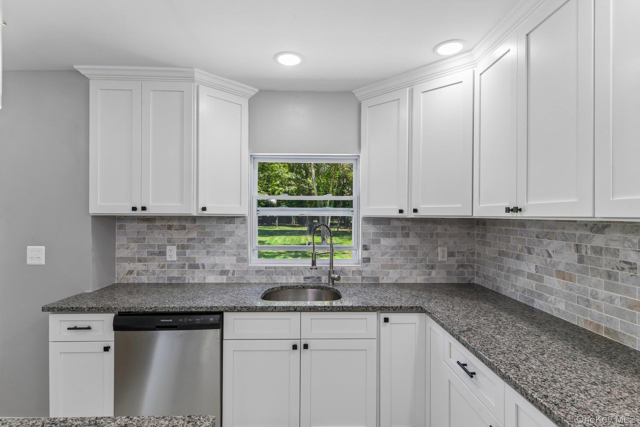 957 Bellmore Avenue Property Photo 12