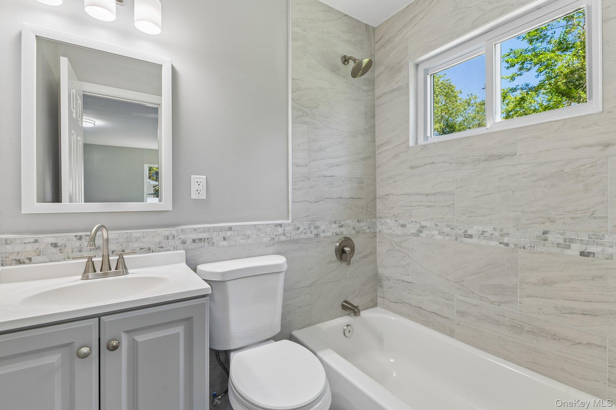 957 Bellmore Avenue Property Photo 20