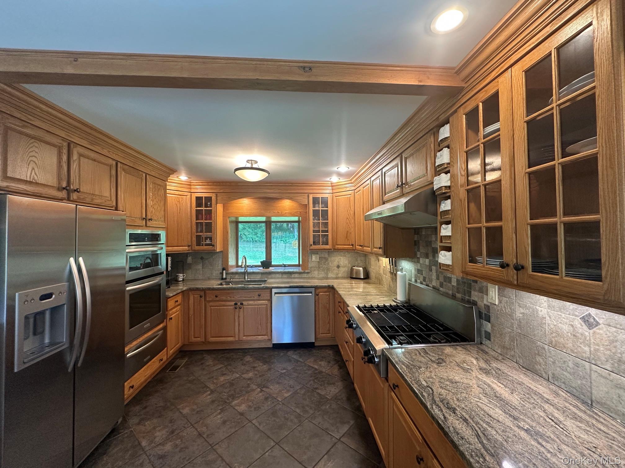109 Brush Hill Property Photo 2