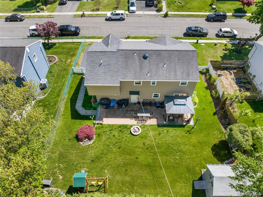 18 Valley Drive Property Photo 4