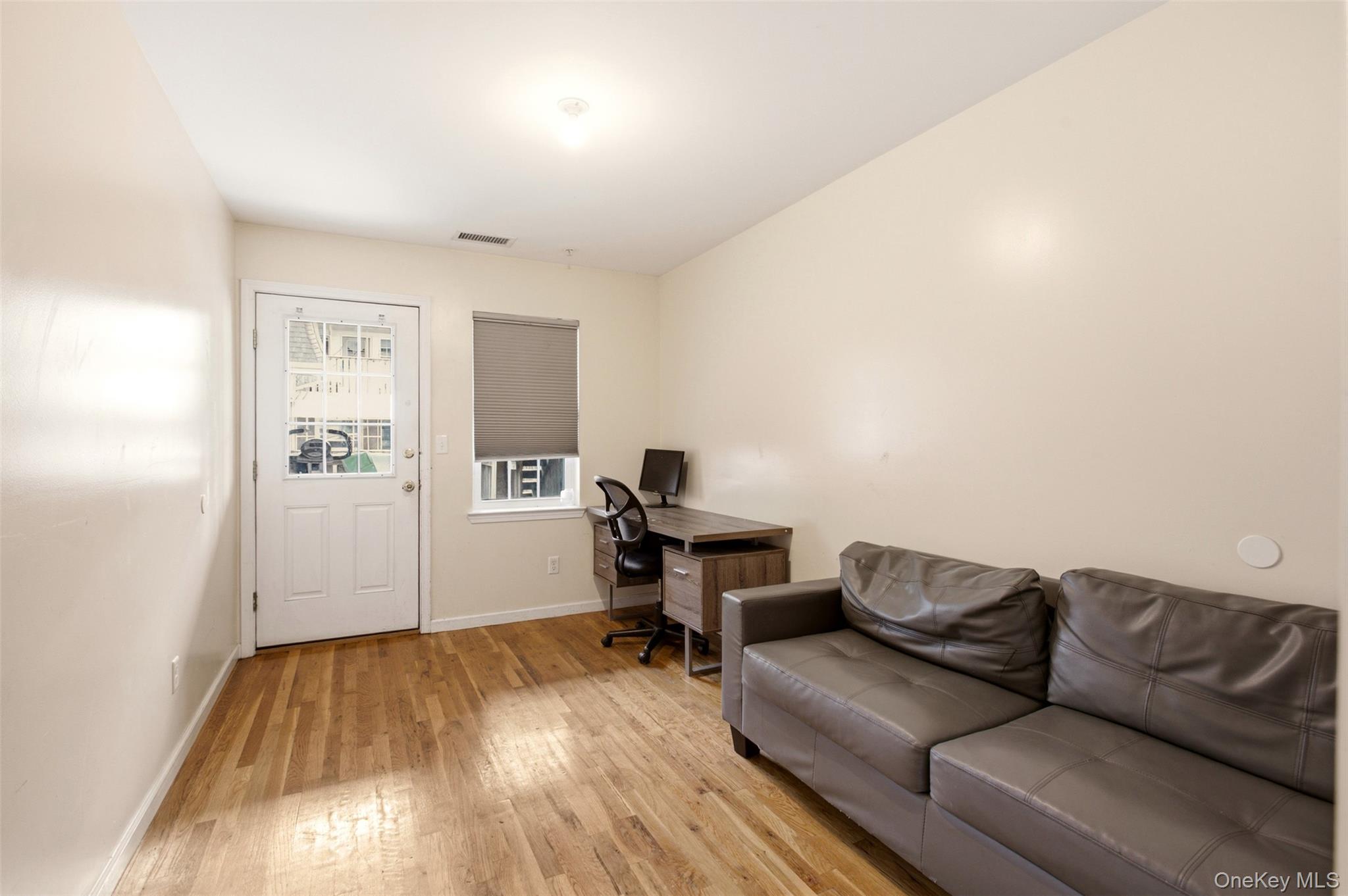 16 Elm Street 301 Property Photo 13