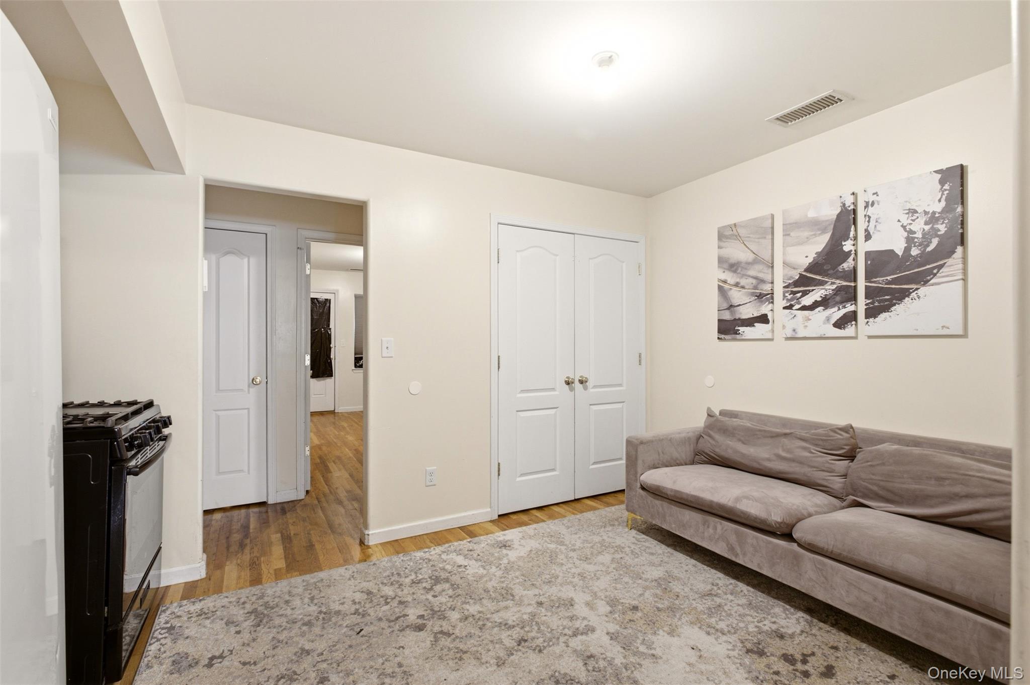 16 Elm Street 301 Property Photo 14