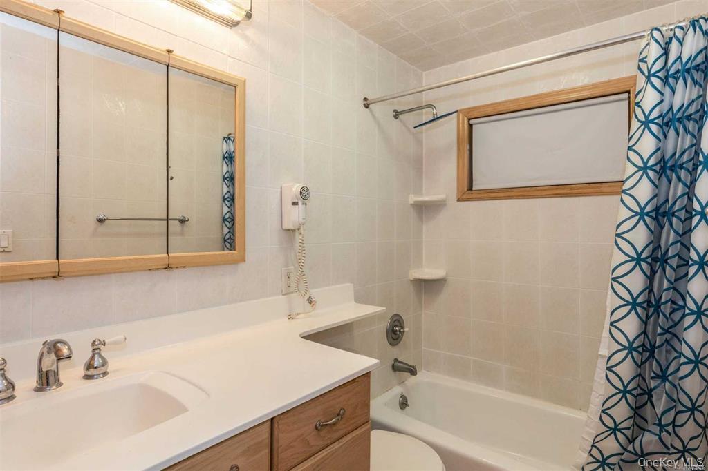 18 Tarpon Road Property Photo 4