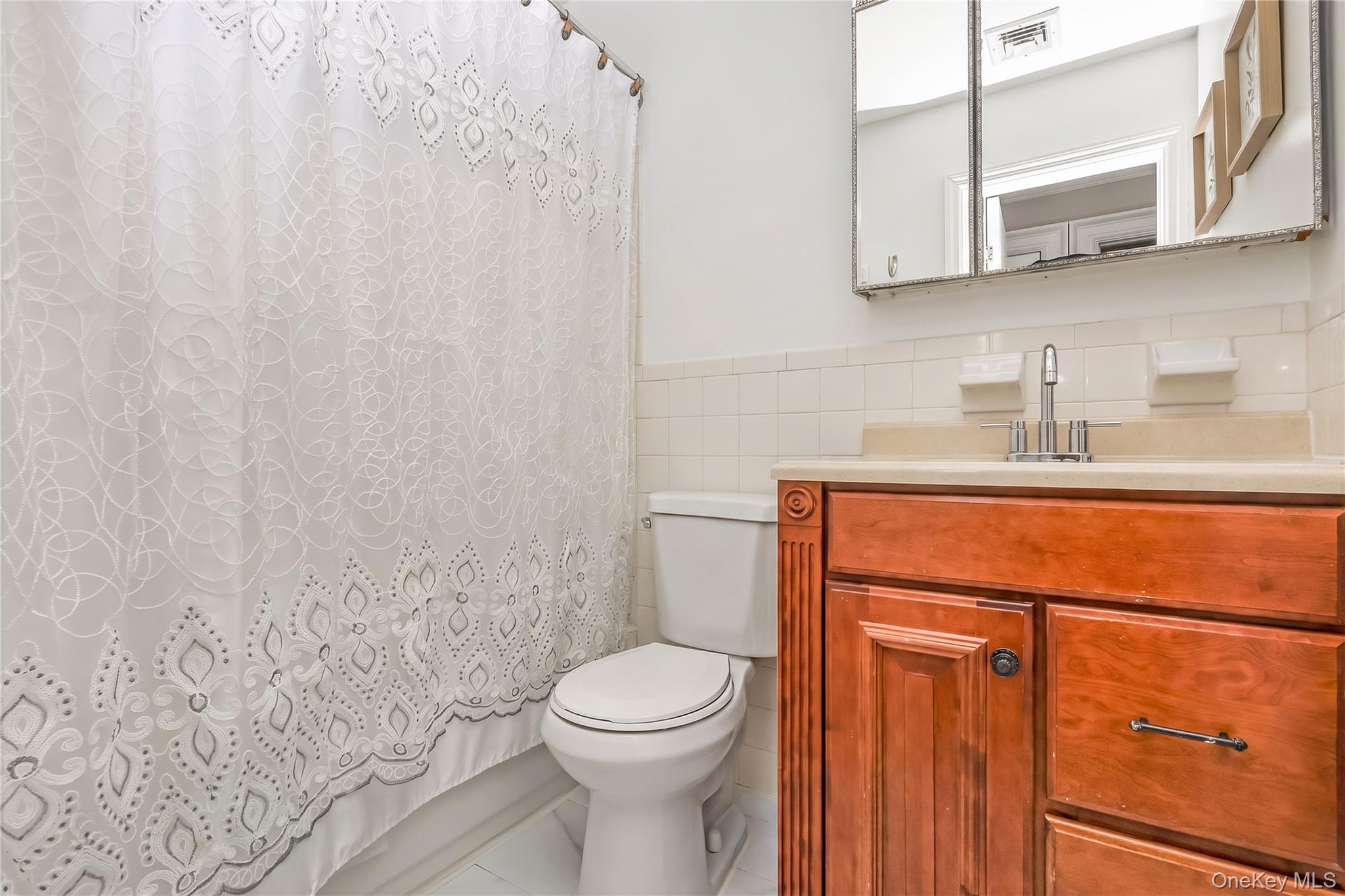 17 E Lincoln Avenue Property Photo 28