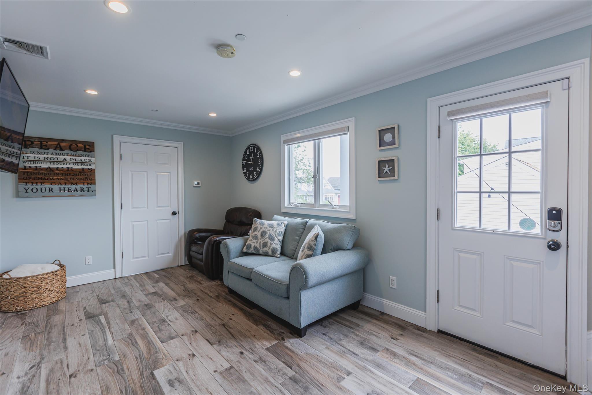 401 Little East Neck Road Property Photo 19