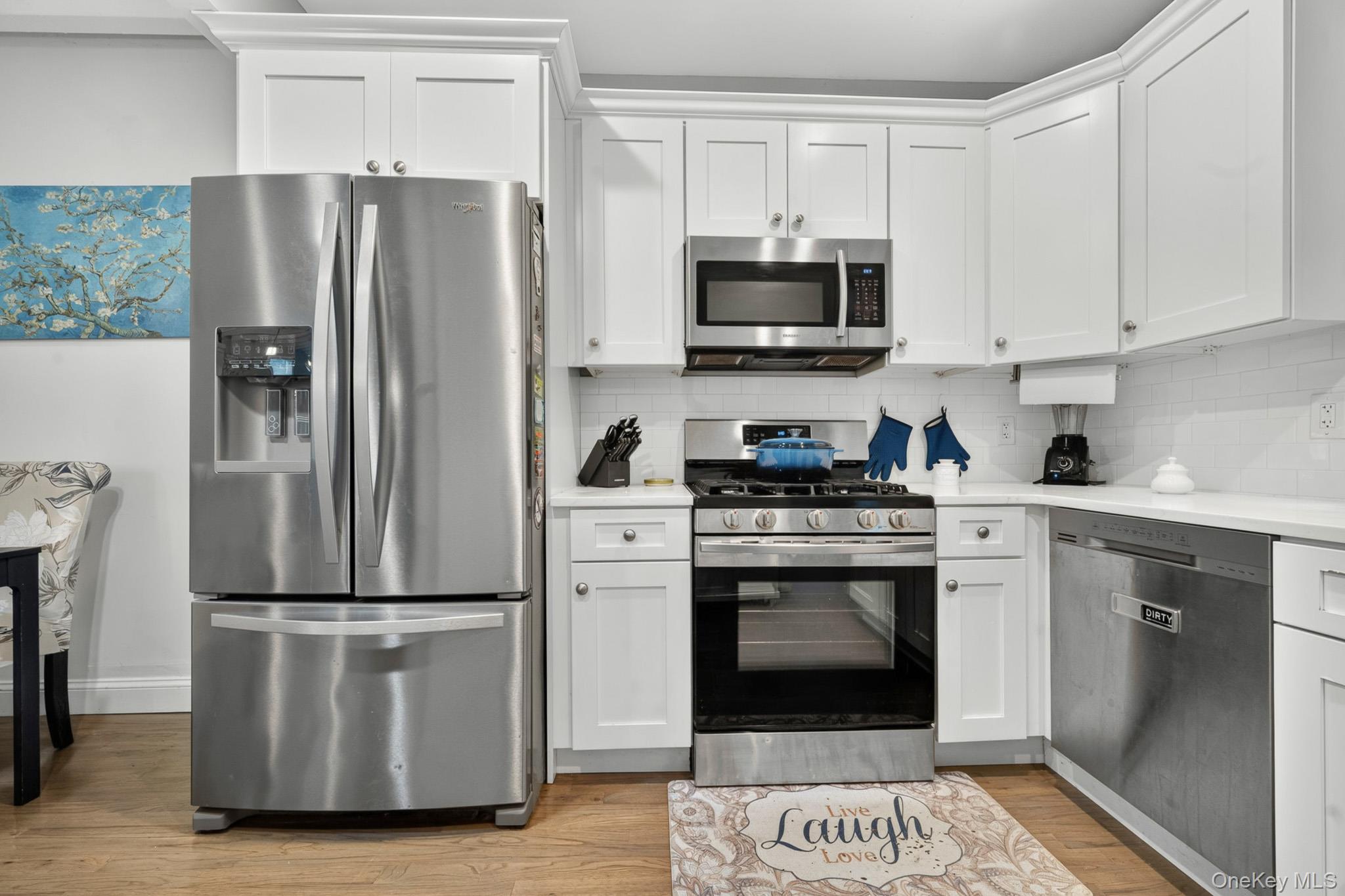 864 Fort Salonga Road Property Photo 16