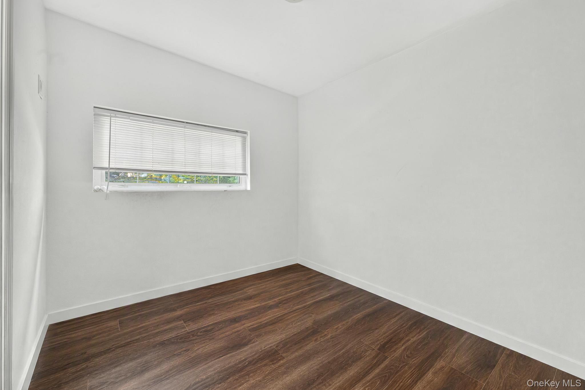 864 Fort Salonga Road Property Photo 28