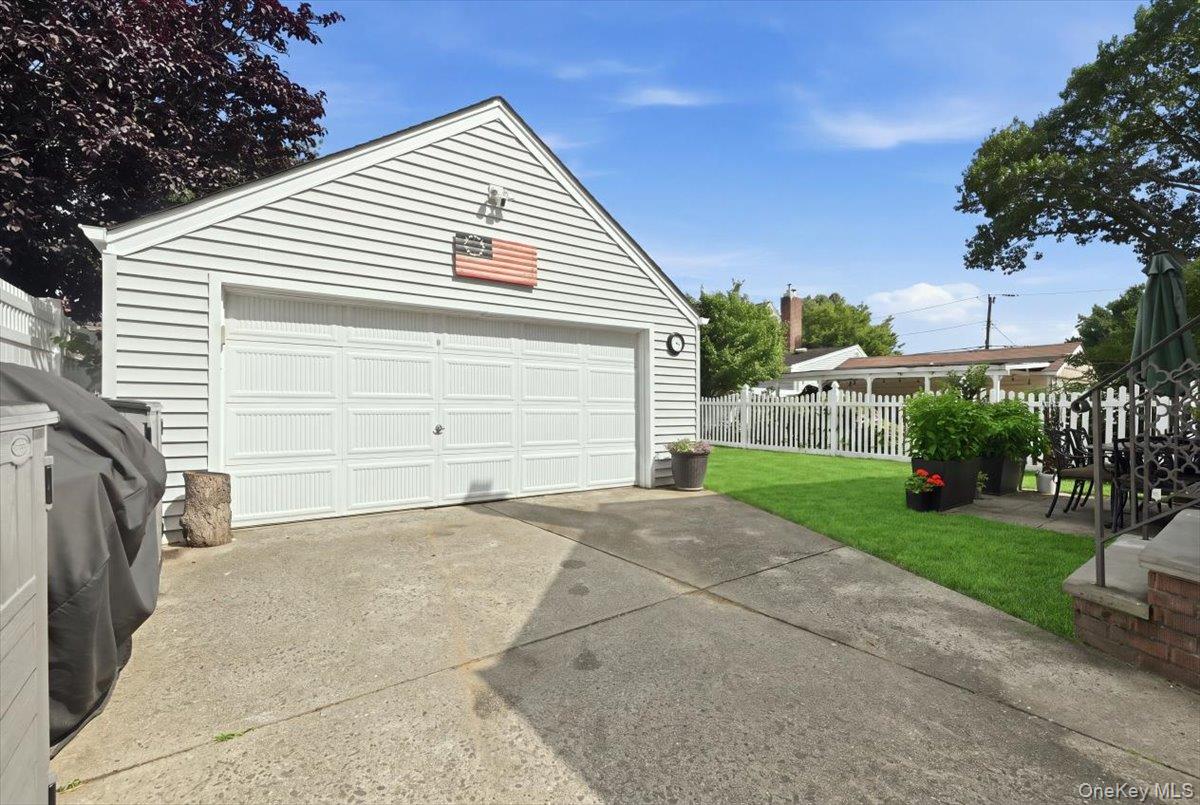 710 Premier Boulevard Property Photo 25