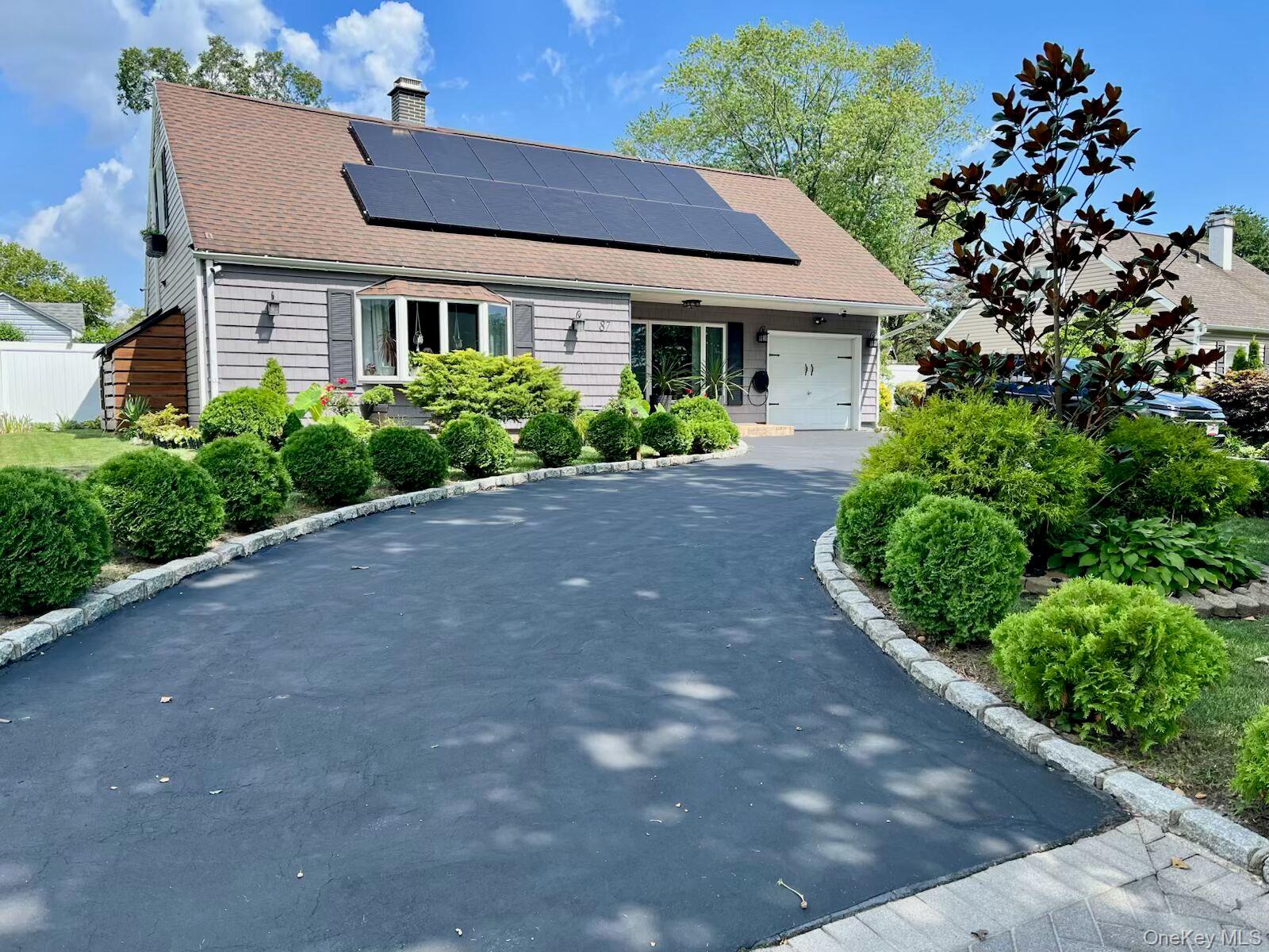 87 Matsunaye Drive Property Photo 1