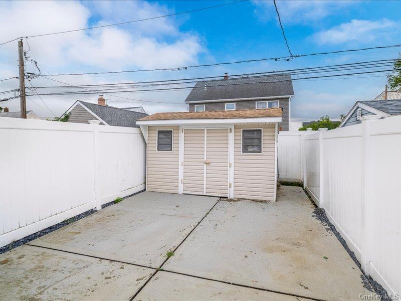 18 Old Farm Road Property Photo 31