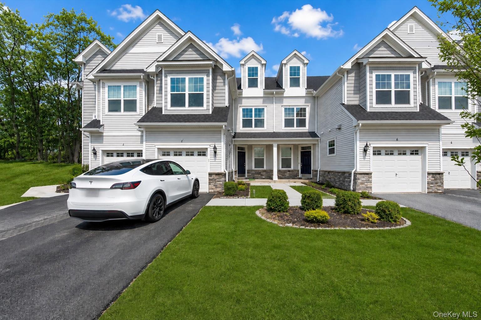 4 Kless Court Property Photo 1