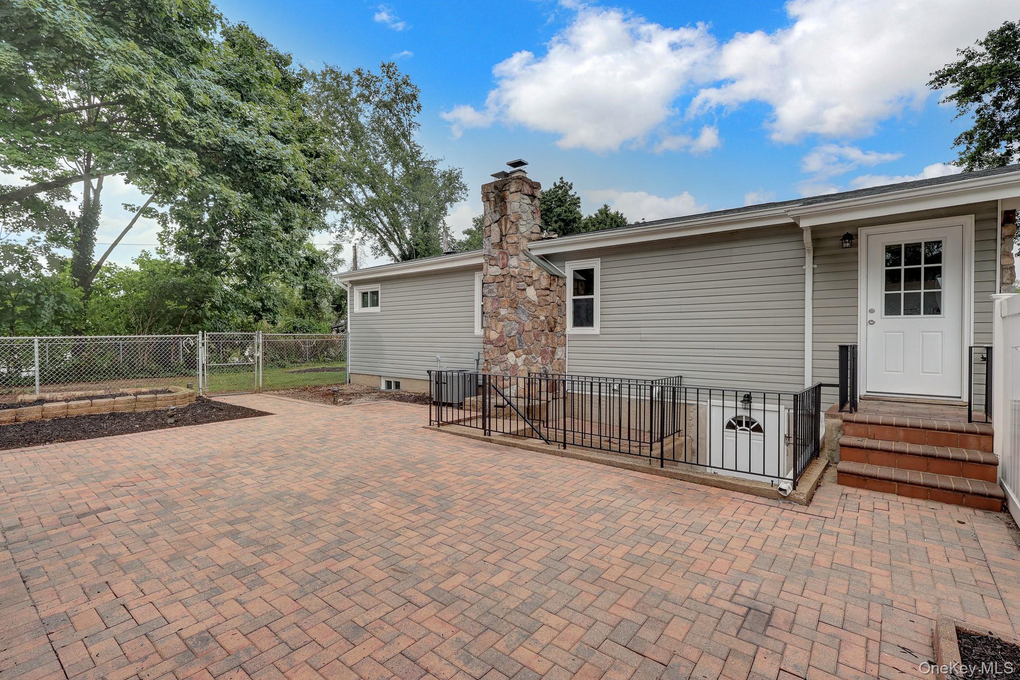 47 Hayrick Lane Property Photo 33