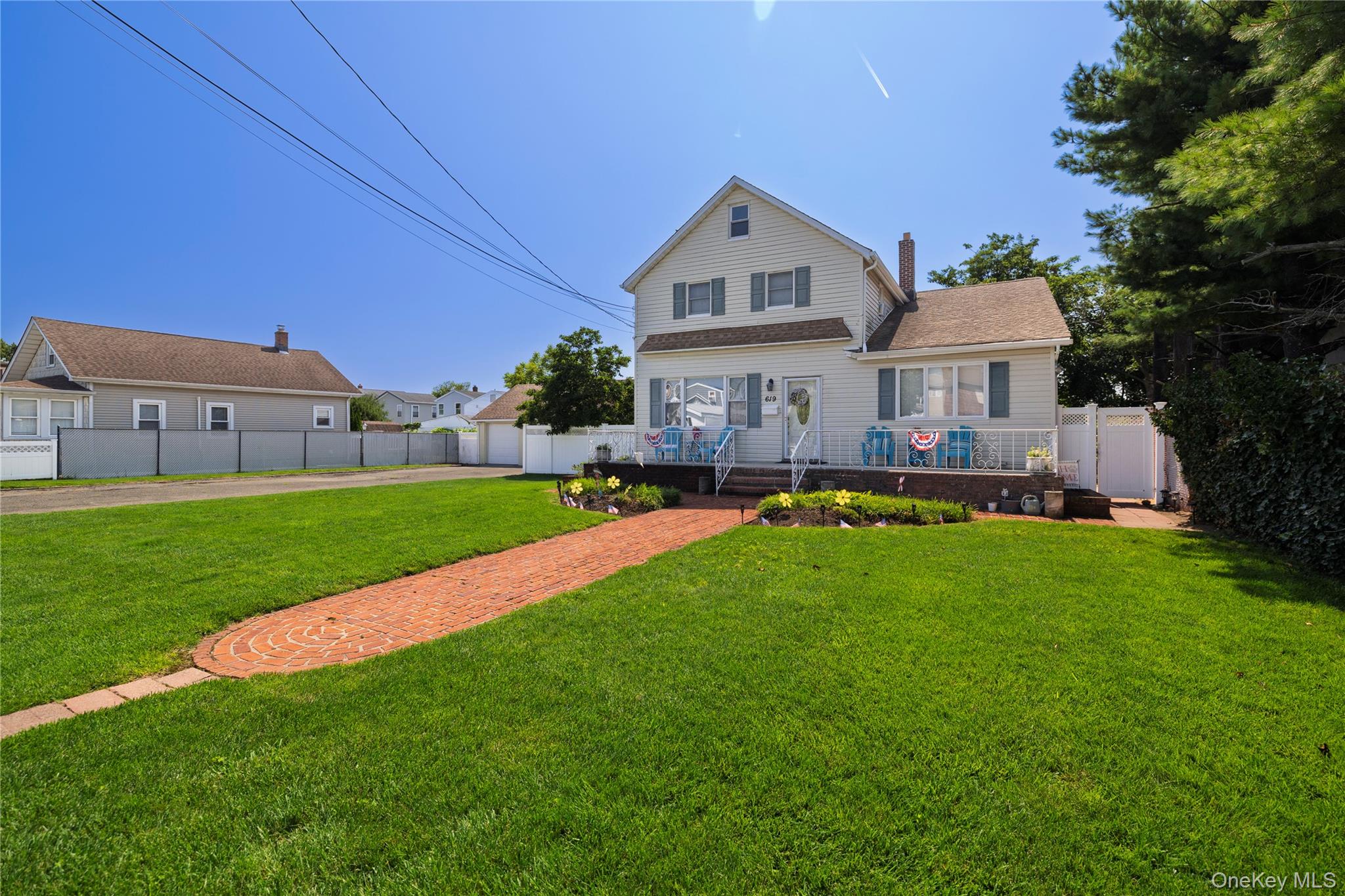 619 S 6th Street Property Photo 1