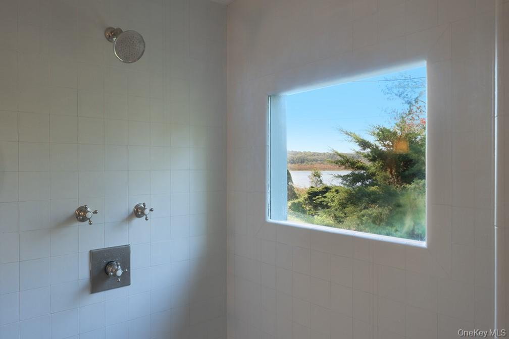 5 Shore Trail Property Photo 27
