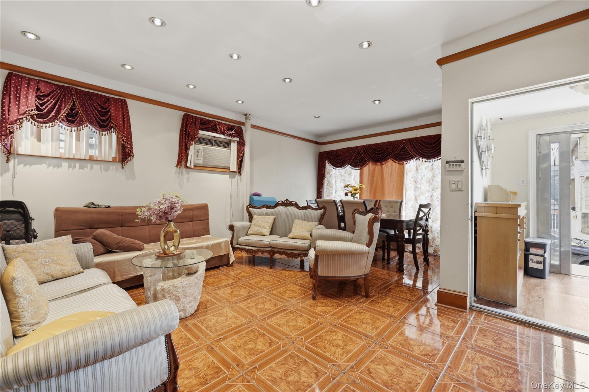 9511 Cresskill Place Property Photo 2