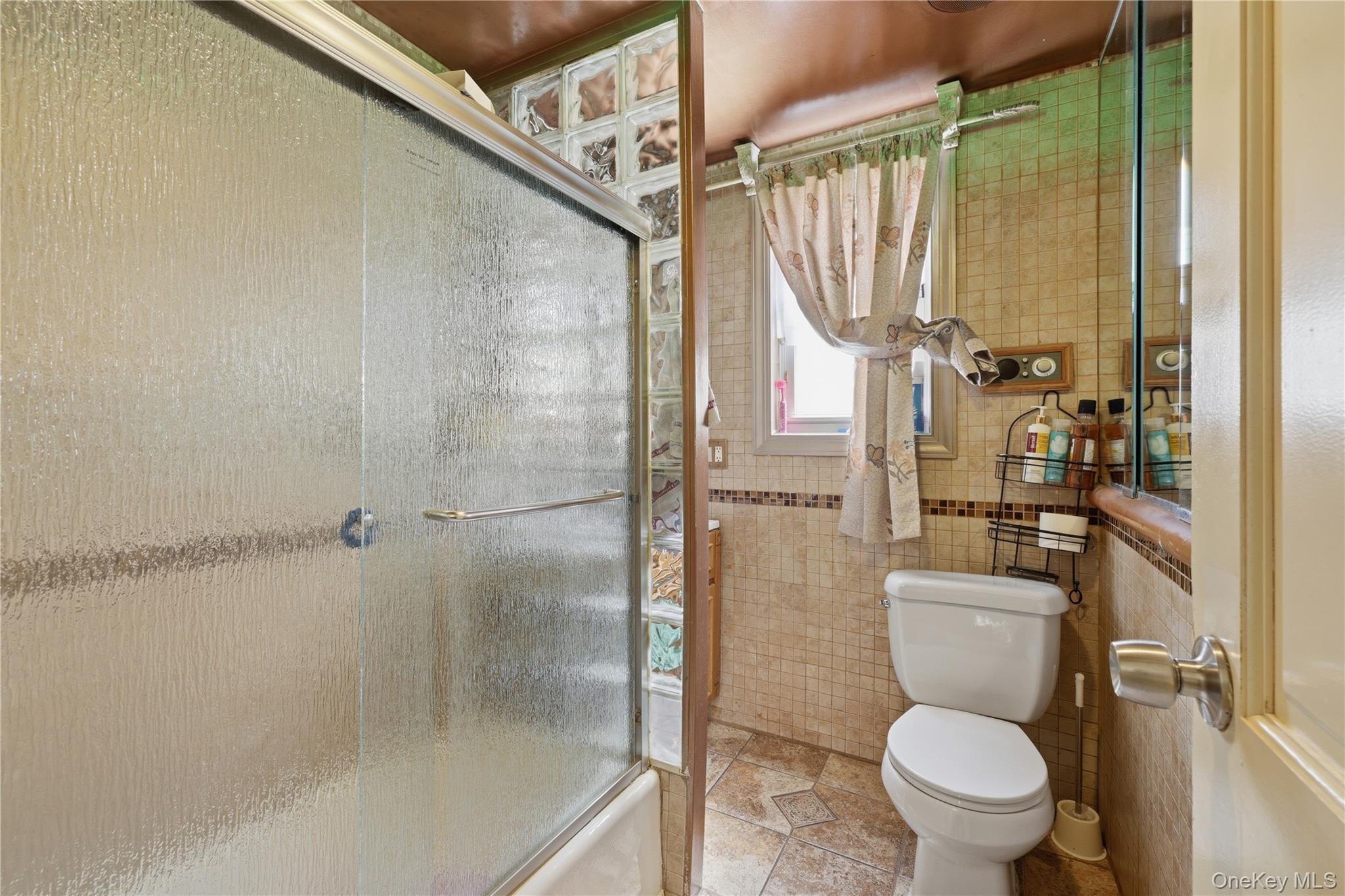 9511 Cresskill Place Property Photo 5