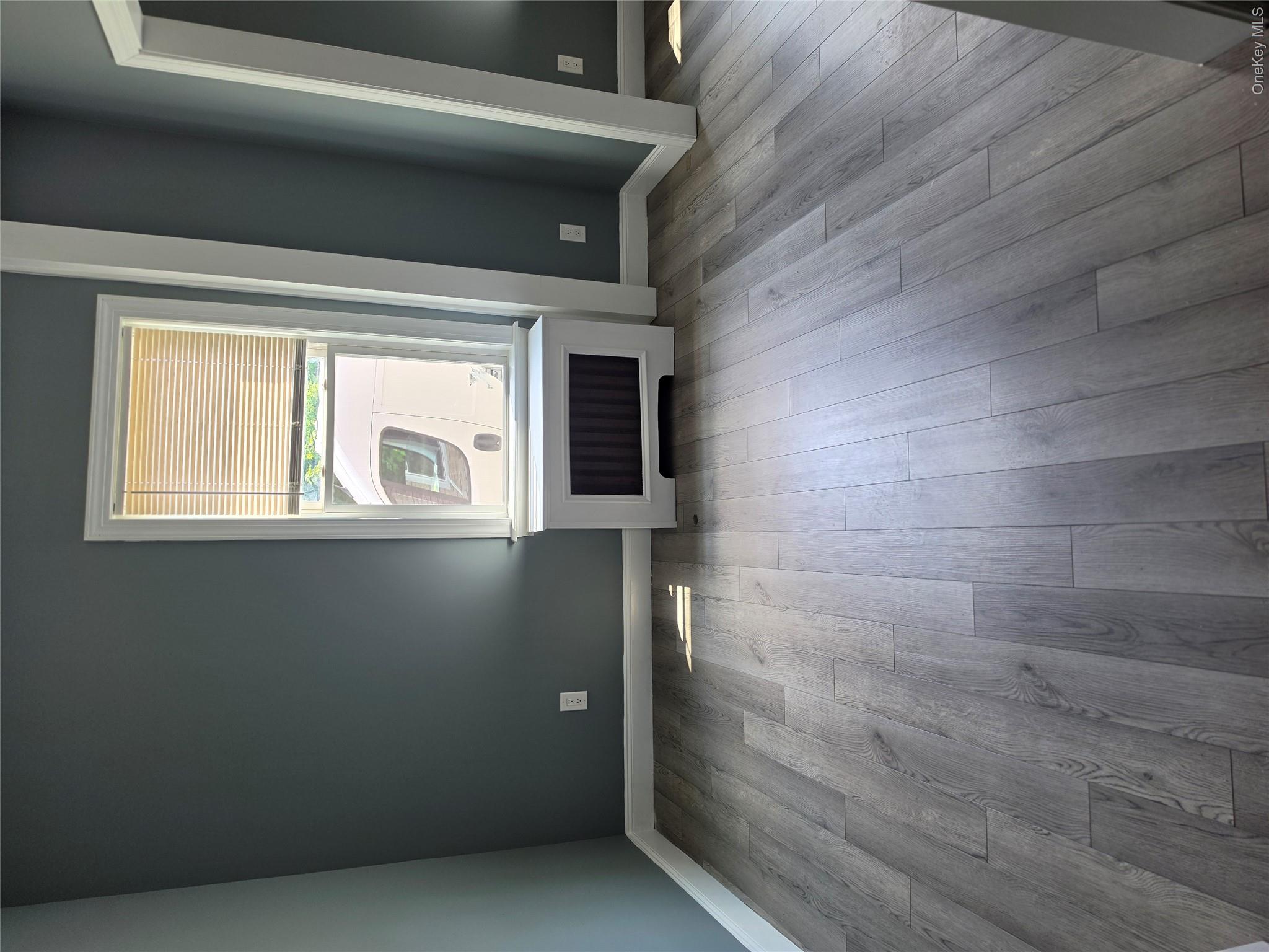 11 White Plains Avenue 1e Property Photo 7