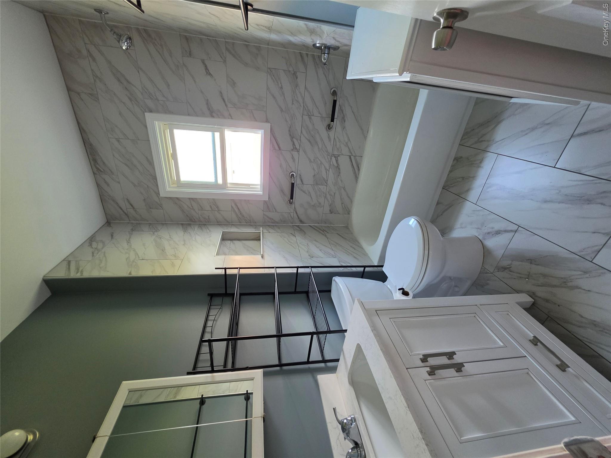 11 White Plains Avenue 1e Property Photo 11