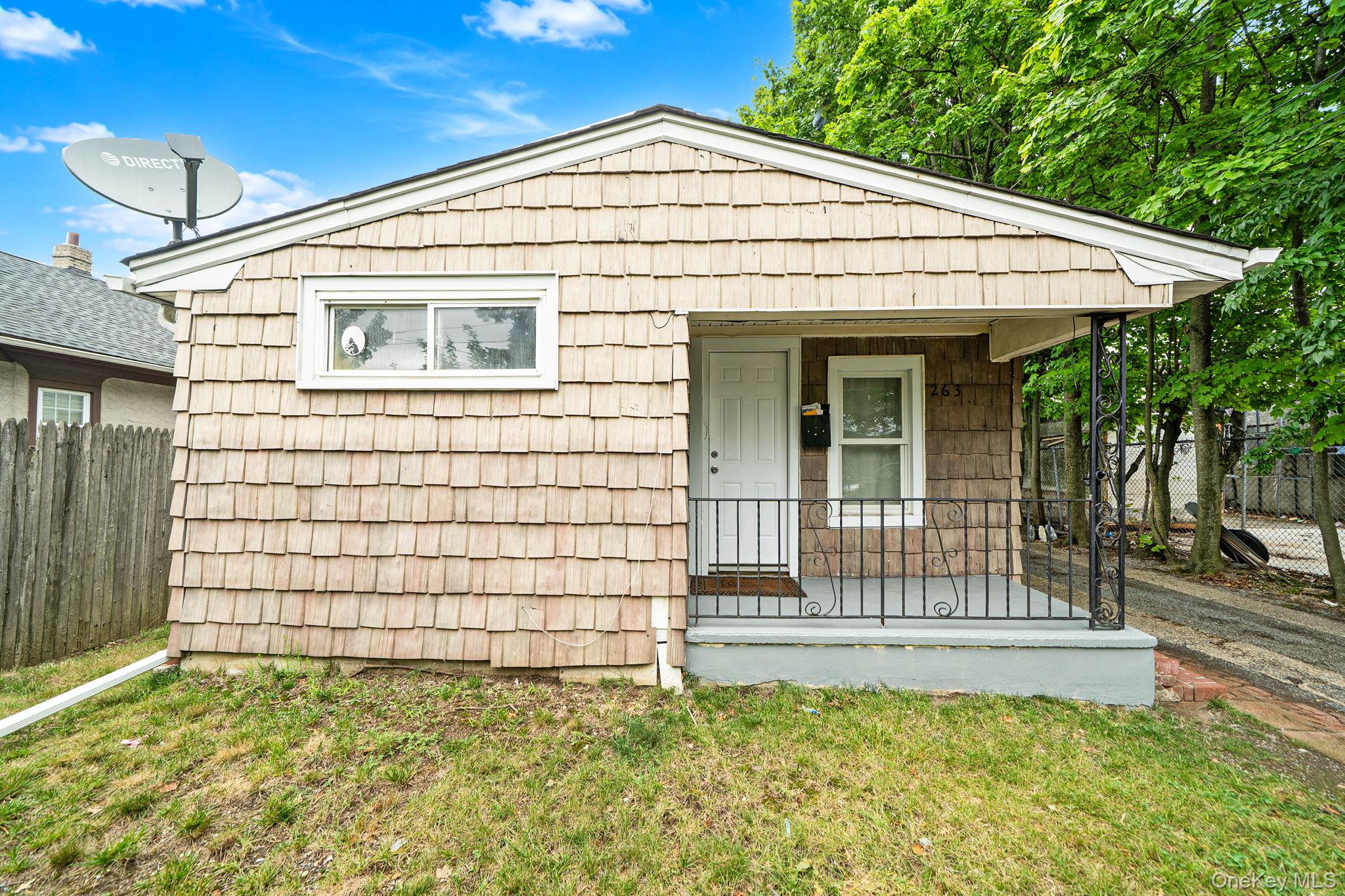 263 Valcour Avenue Property Photo 12