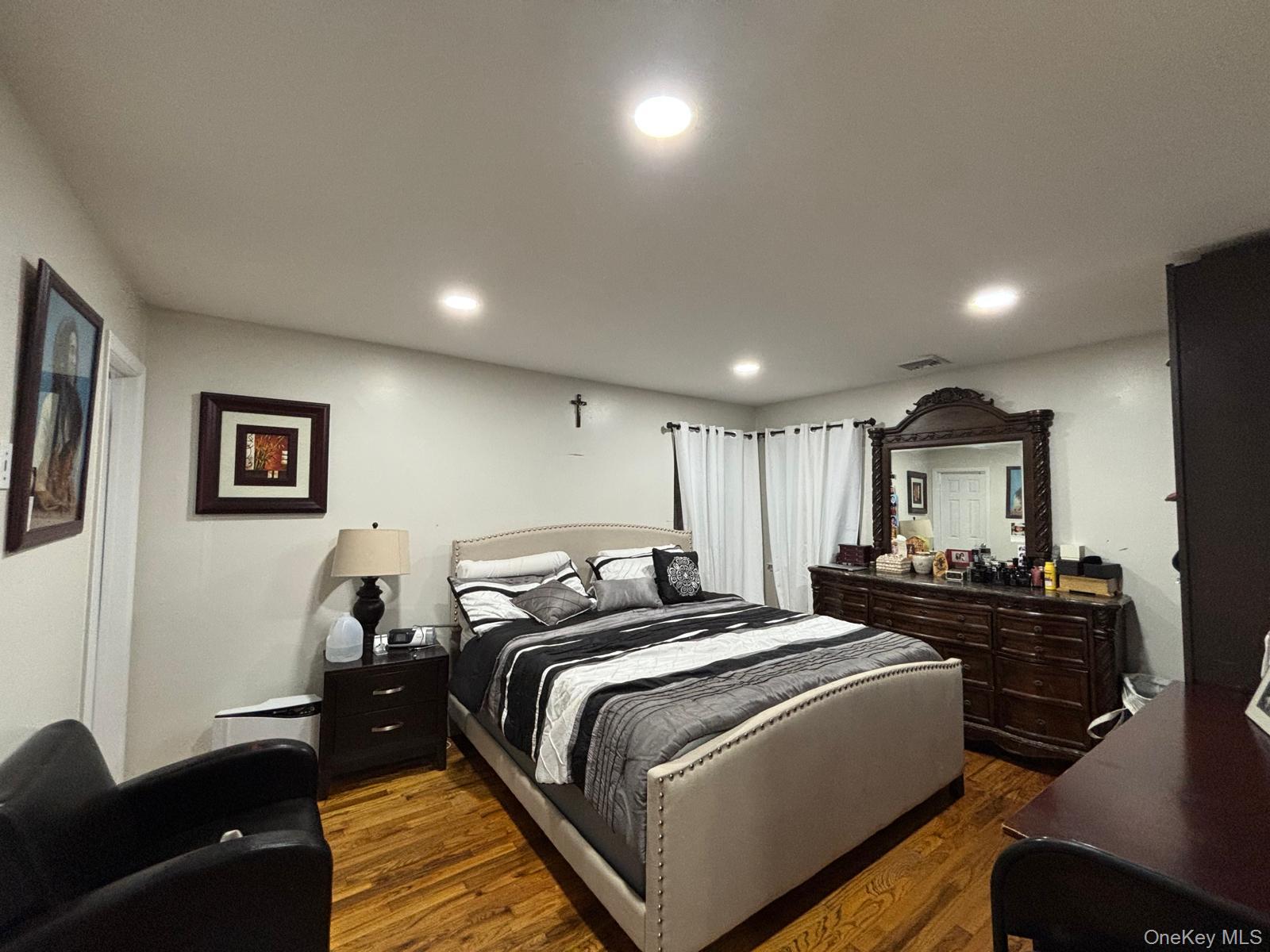93 Peters Avenue Property Photo 8