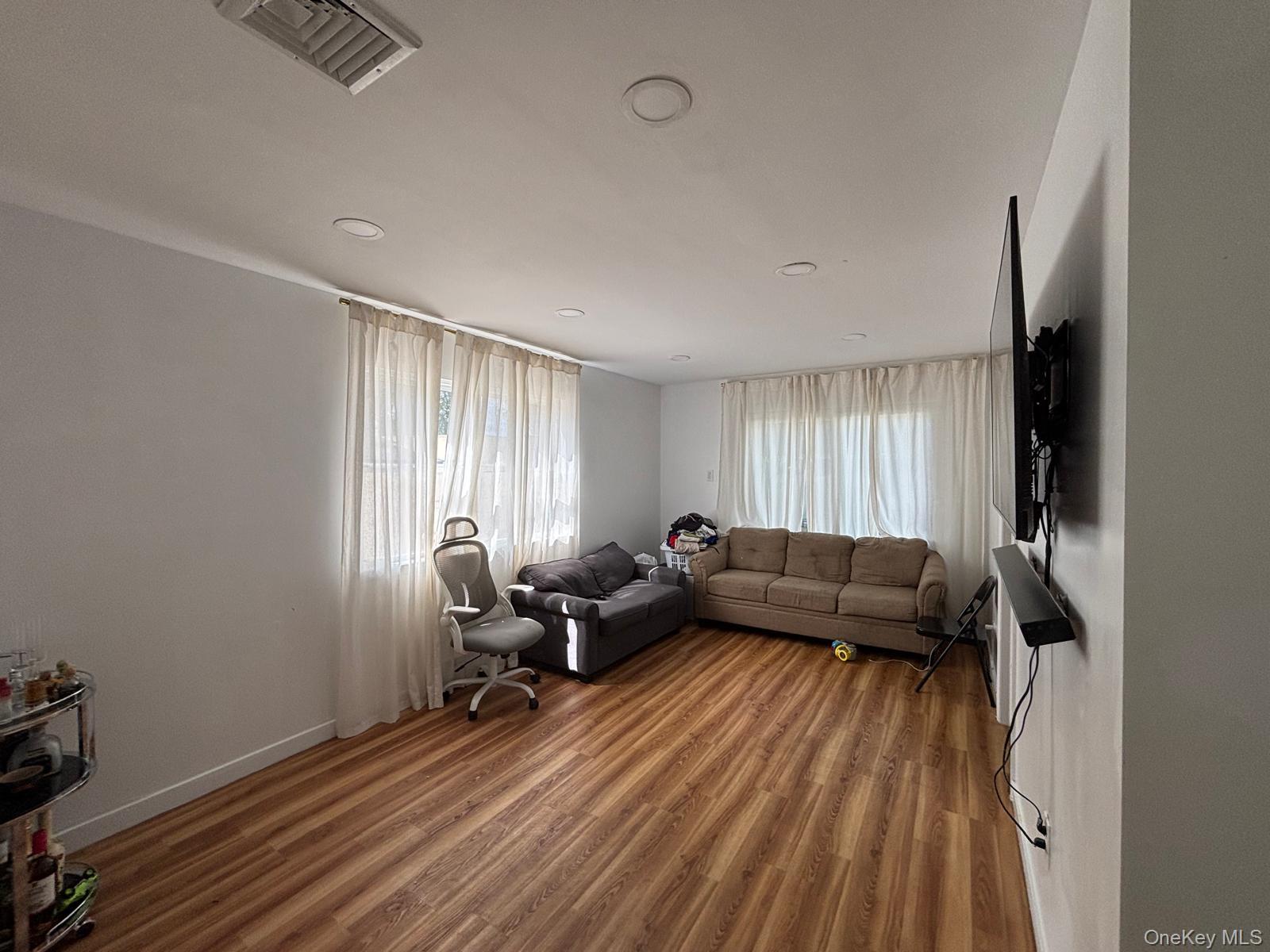 93 Peters Avenue Property Photo 12