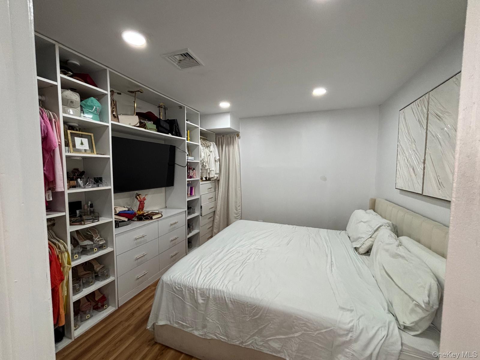 93 Peters Avenue Property Photo 14