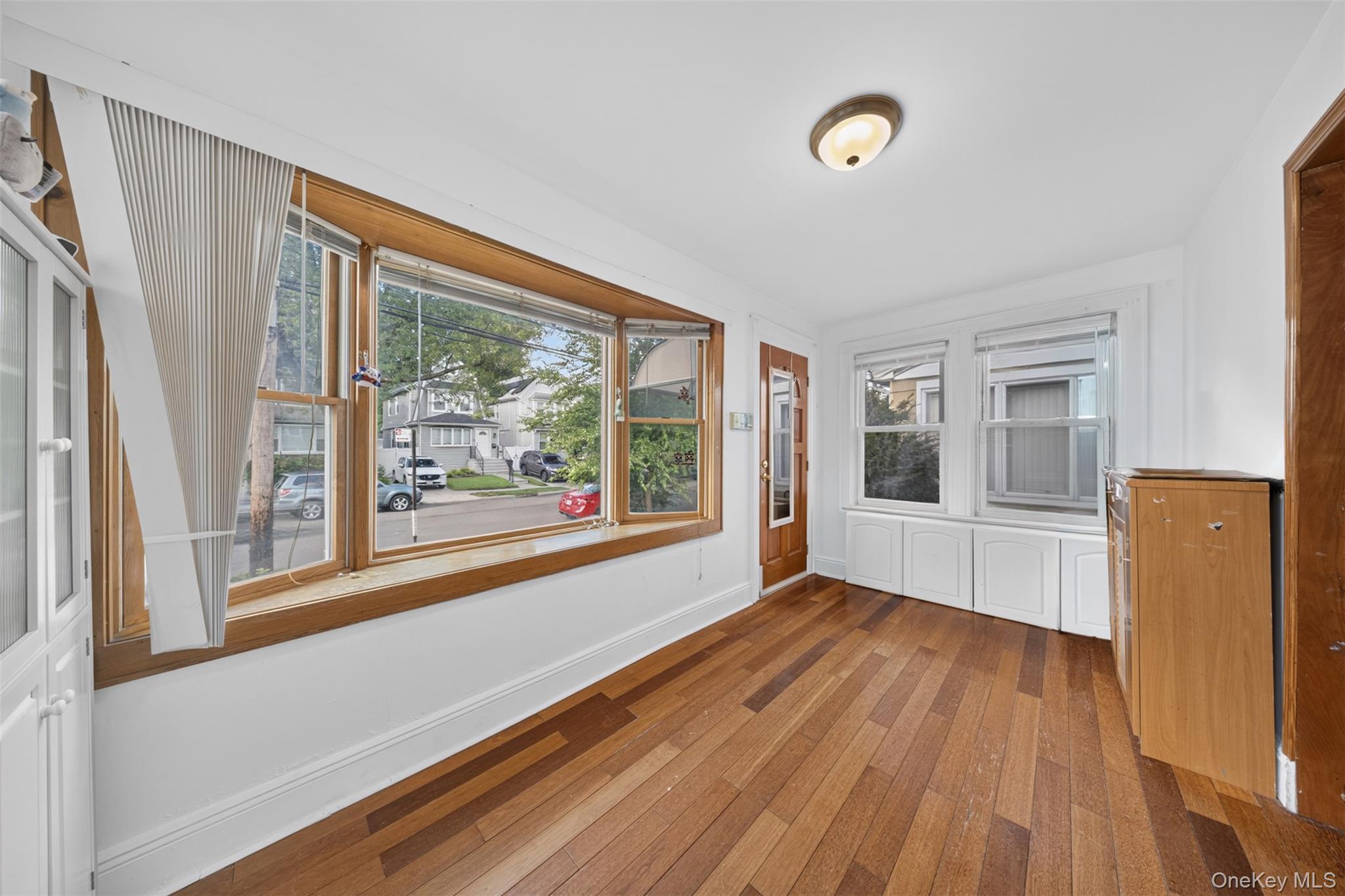 7129 Manse Street Property Photo 3
