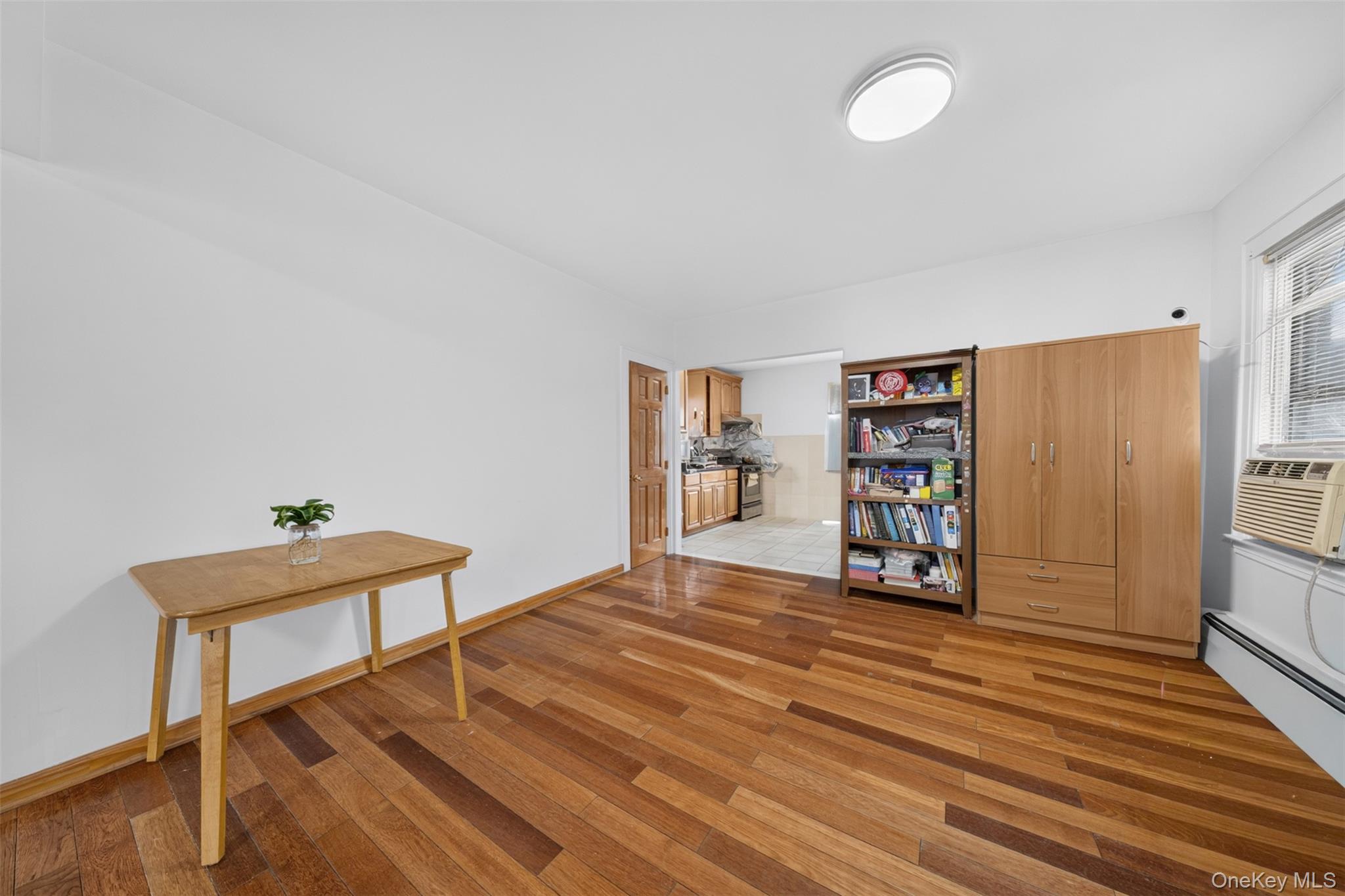 7129 Manse Street Property Photo 7