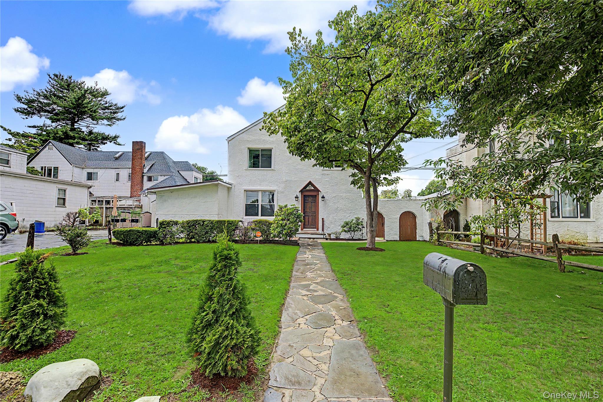 25 Longmeadow Road Property Photo 1
