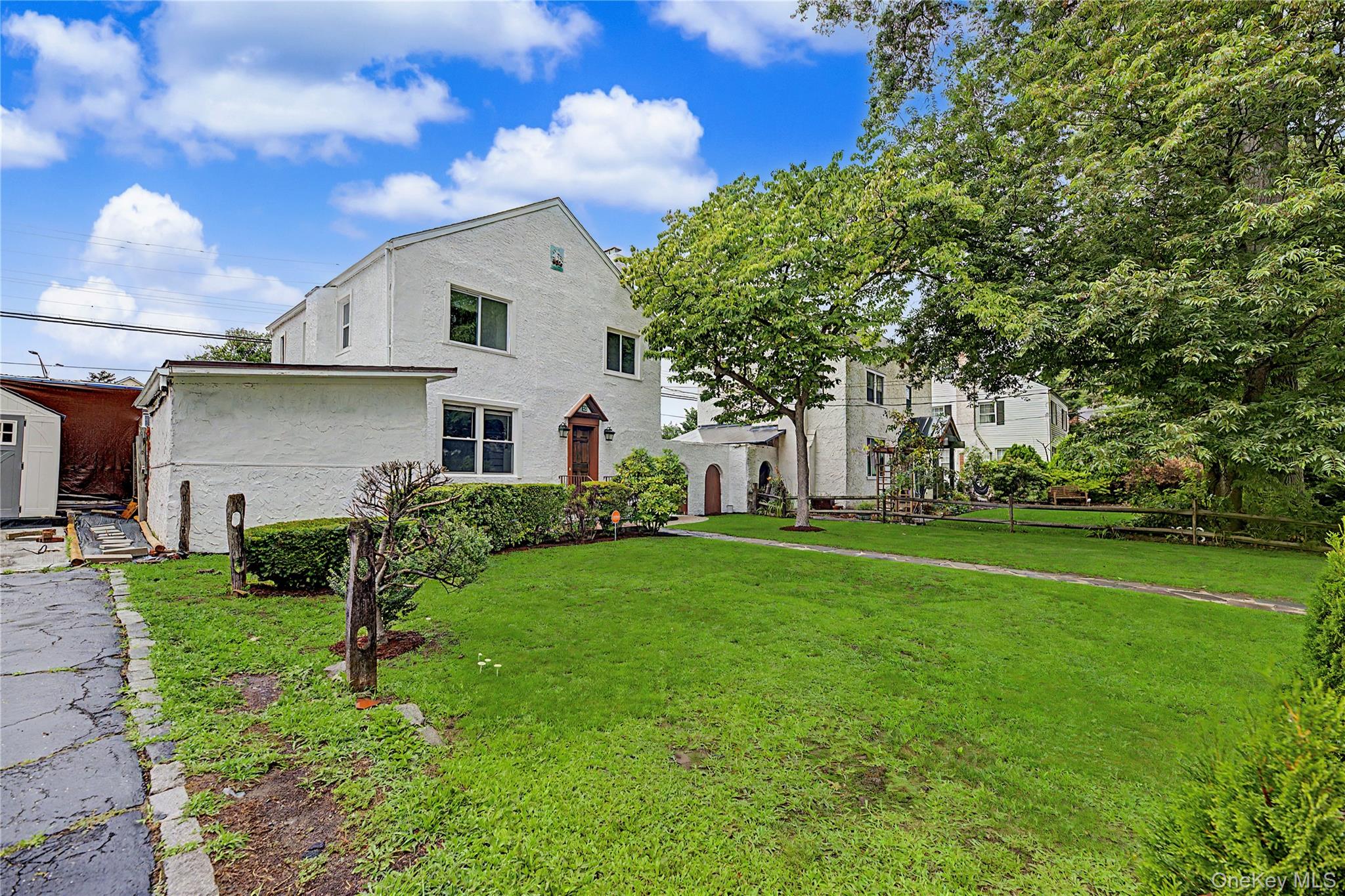25 Longmeadow Road Property Photo 3