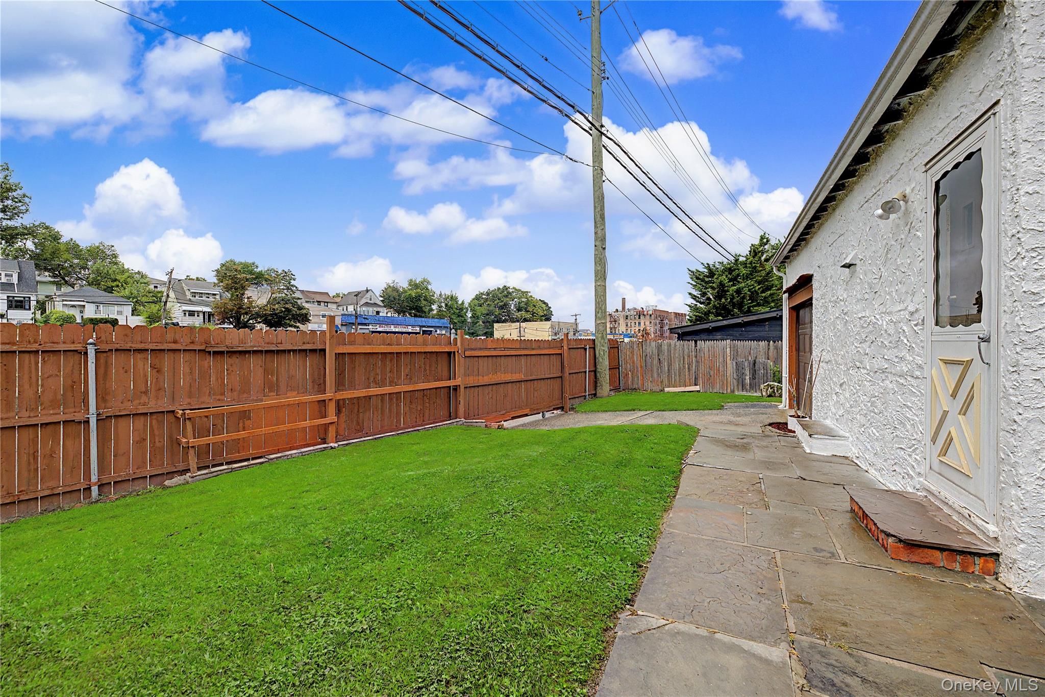 25 Longmeadow Road Property Photo 10